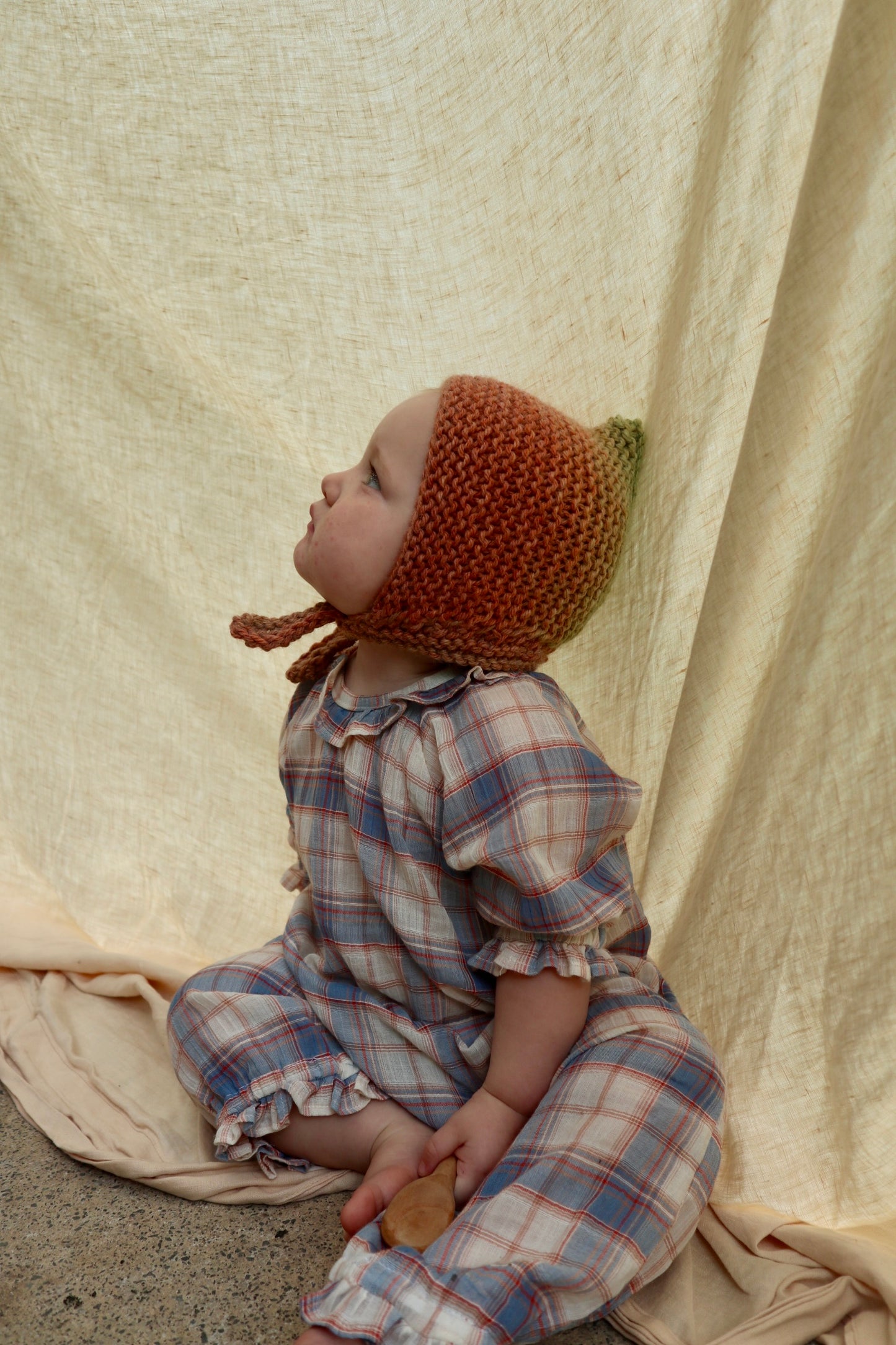 Knitted Bonnet Earth